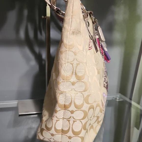 COACH EUC POPPY TOTE AND MATCHING WRISLET BUNDLE - Picture 6 of 16